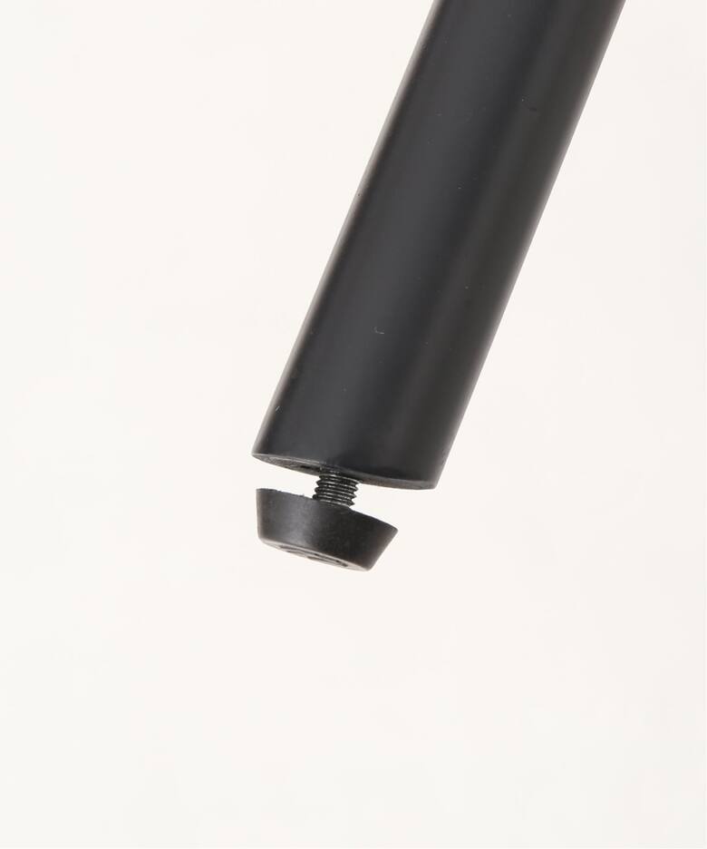 GRANDVIEW ATELIER ROUND TABLE