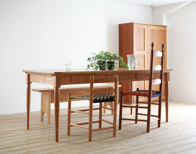 SHIRLEY DINING TABLE