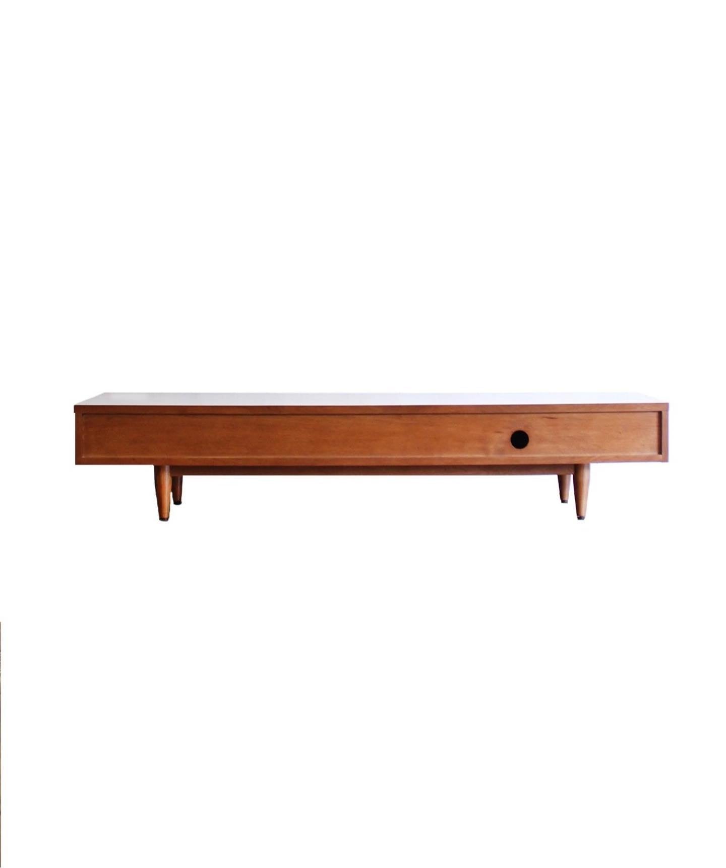 TRESTLES TV BOARD LOW