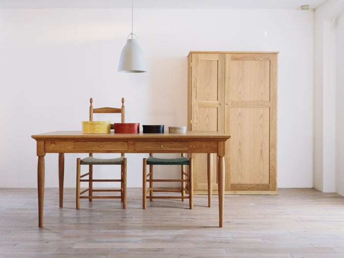 SHIRLEY DINING TABLE