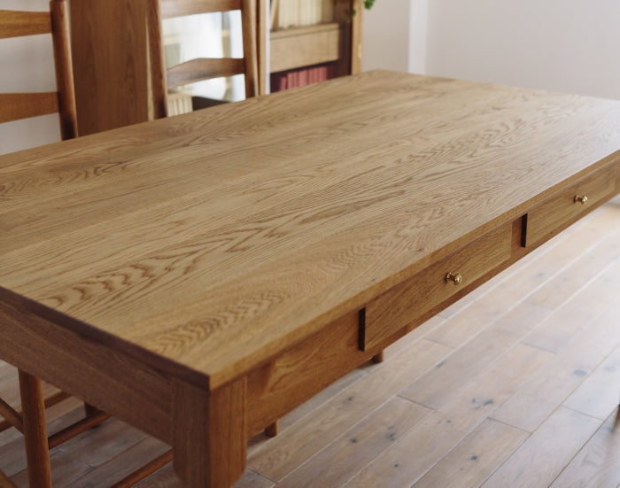 SHIRLEY DINING TABLE