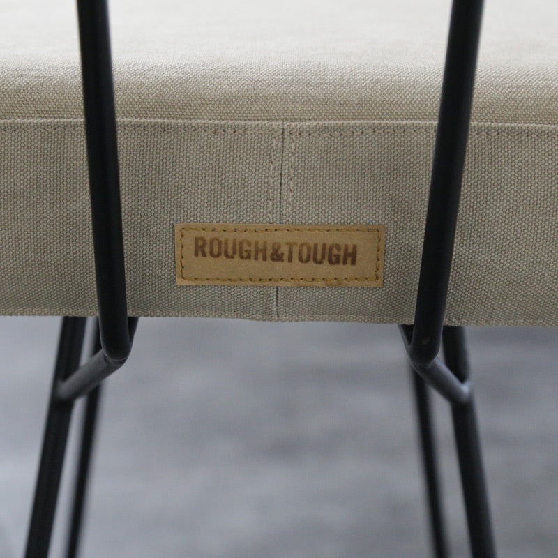 VOX BAR CHAIR (WALNUT / KONARA OAK)