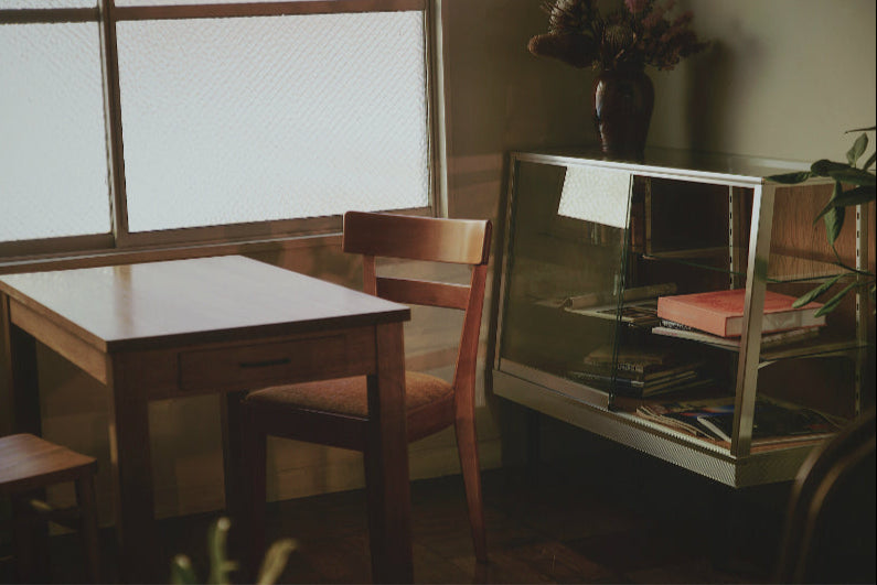 ALUMINIUM GLASS CASE