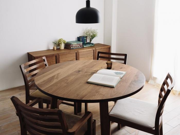 CORNICE CIRCLE DINING TABLE - Linoleum