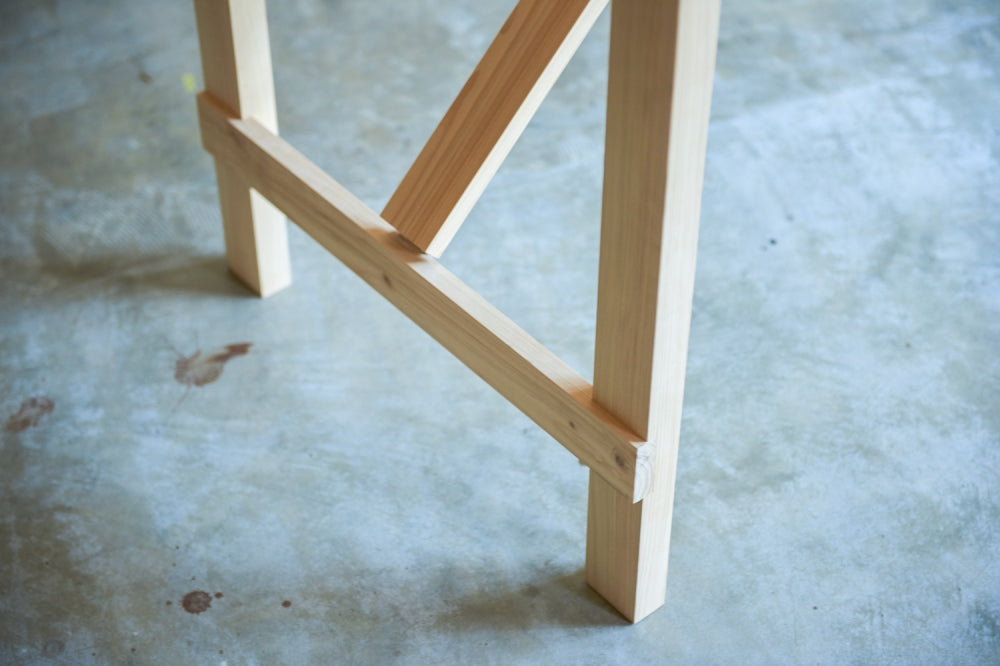 K&K ENGLAND GRADEN TABLE