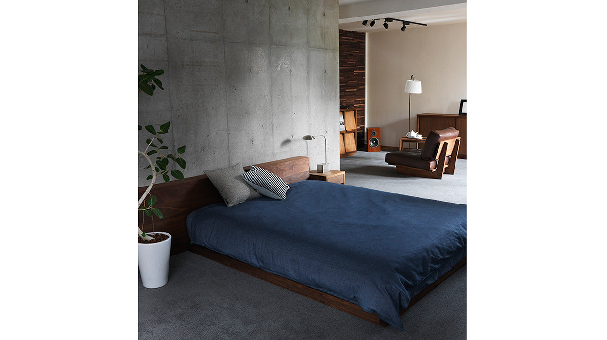 MORELESS NIGHT TABLE