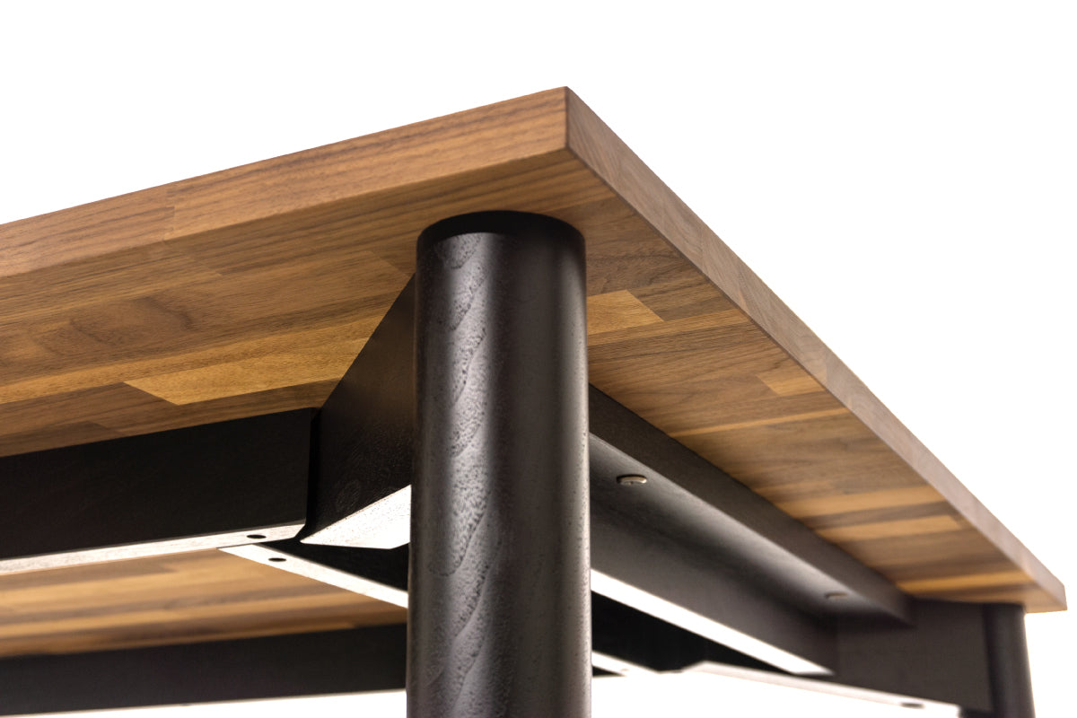 PT3 DINING TABLE W1400