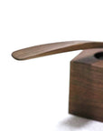 SHOE HORN