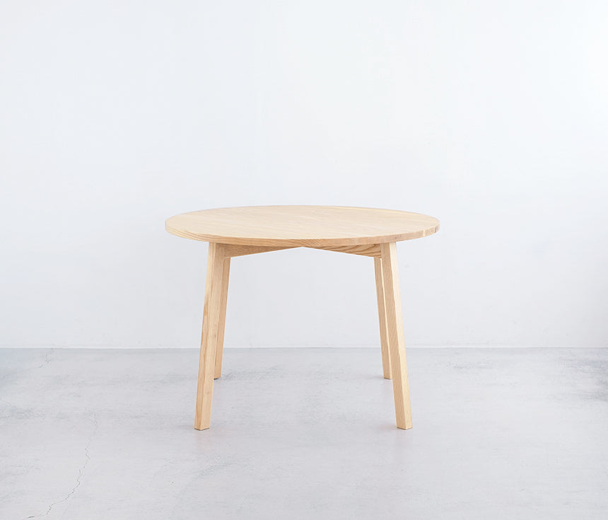 CIRCLE MARU TABLE