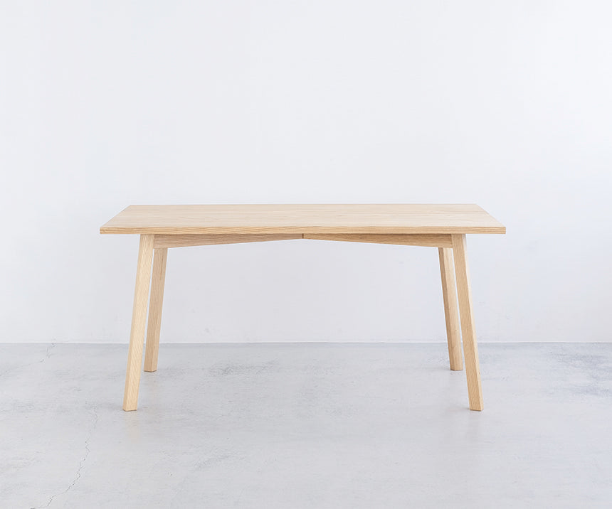 CIRCLE KAKU TABLE