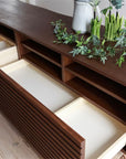 VERA CREPA TV BOARD