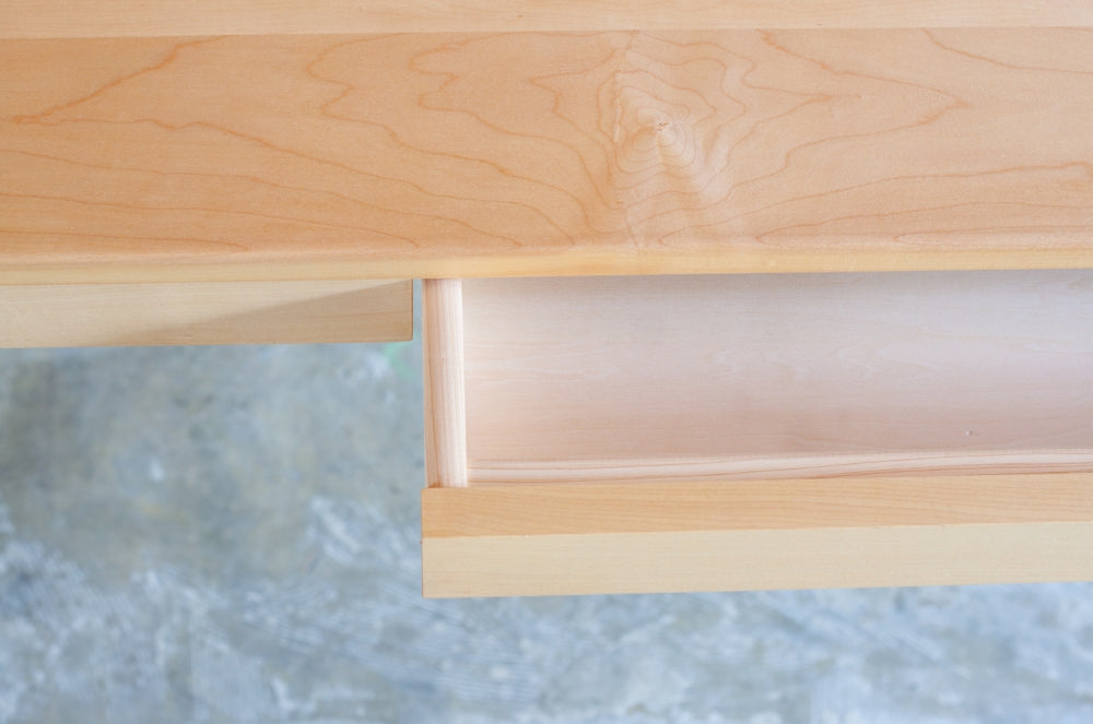 KIVA TABLE (WALNUT/BLACK CHERRY/MAPLE/ALDER)