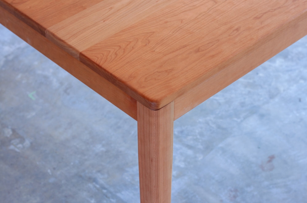 KIVA TABLE (WALNUT/BLACK CHERRY/MAPLE/ALDER)