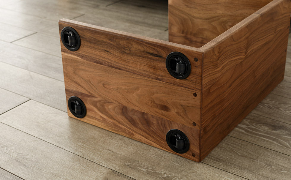 C WAGON SIDE TABLE (WALNUT  / OAK )