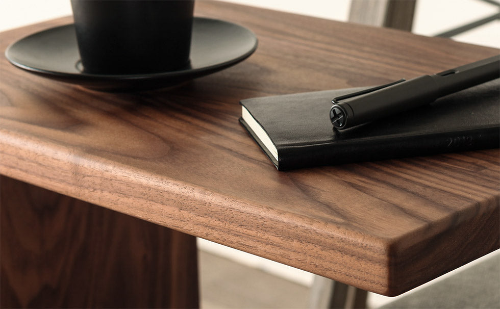 C WAGON SIDE TABLE (WALNUT  / OAK )