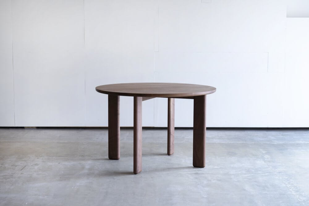 BOARD TABLE (Circle) ( WALNUT / WHITE ASH )