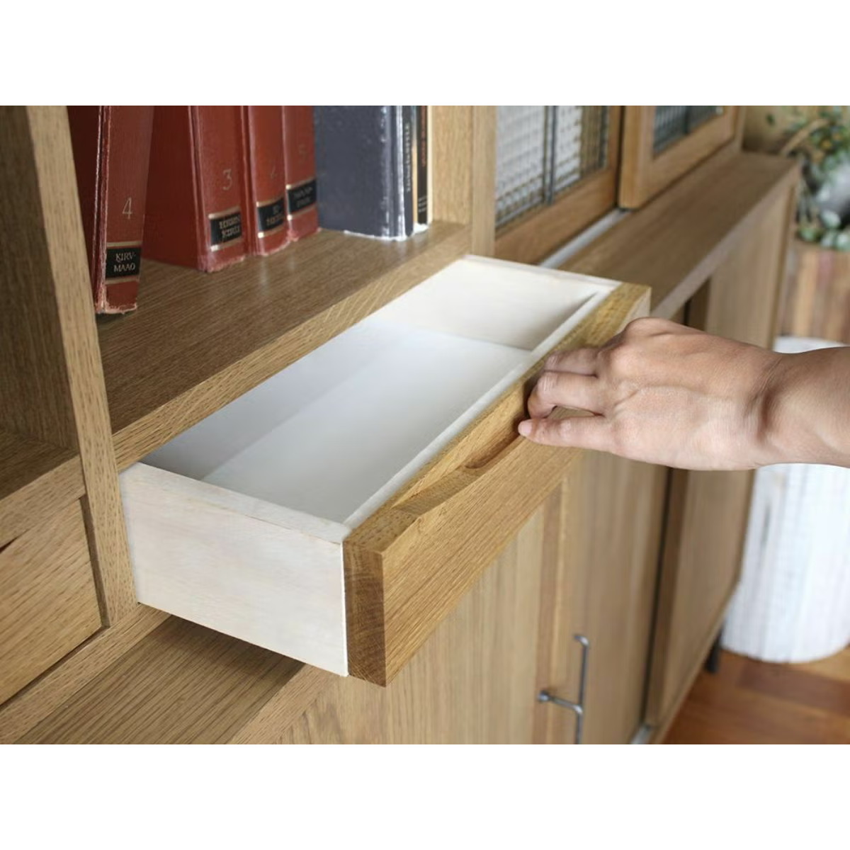 CADEAL Book Case / Open