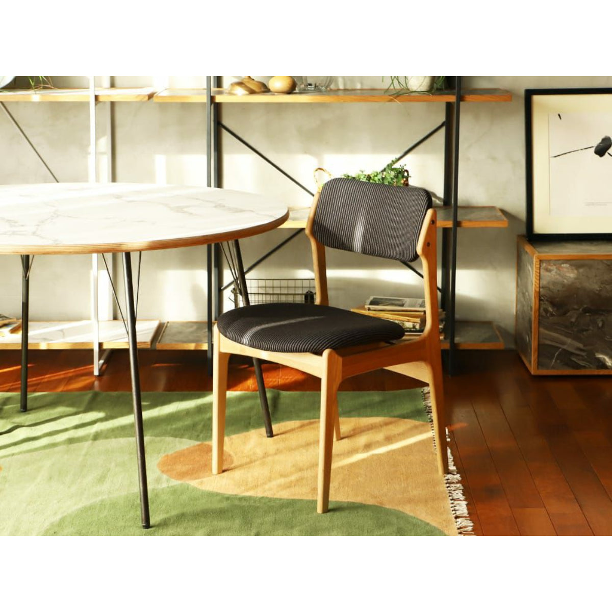 de:make Dining Chair