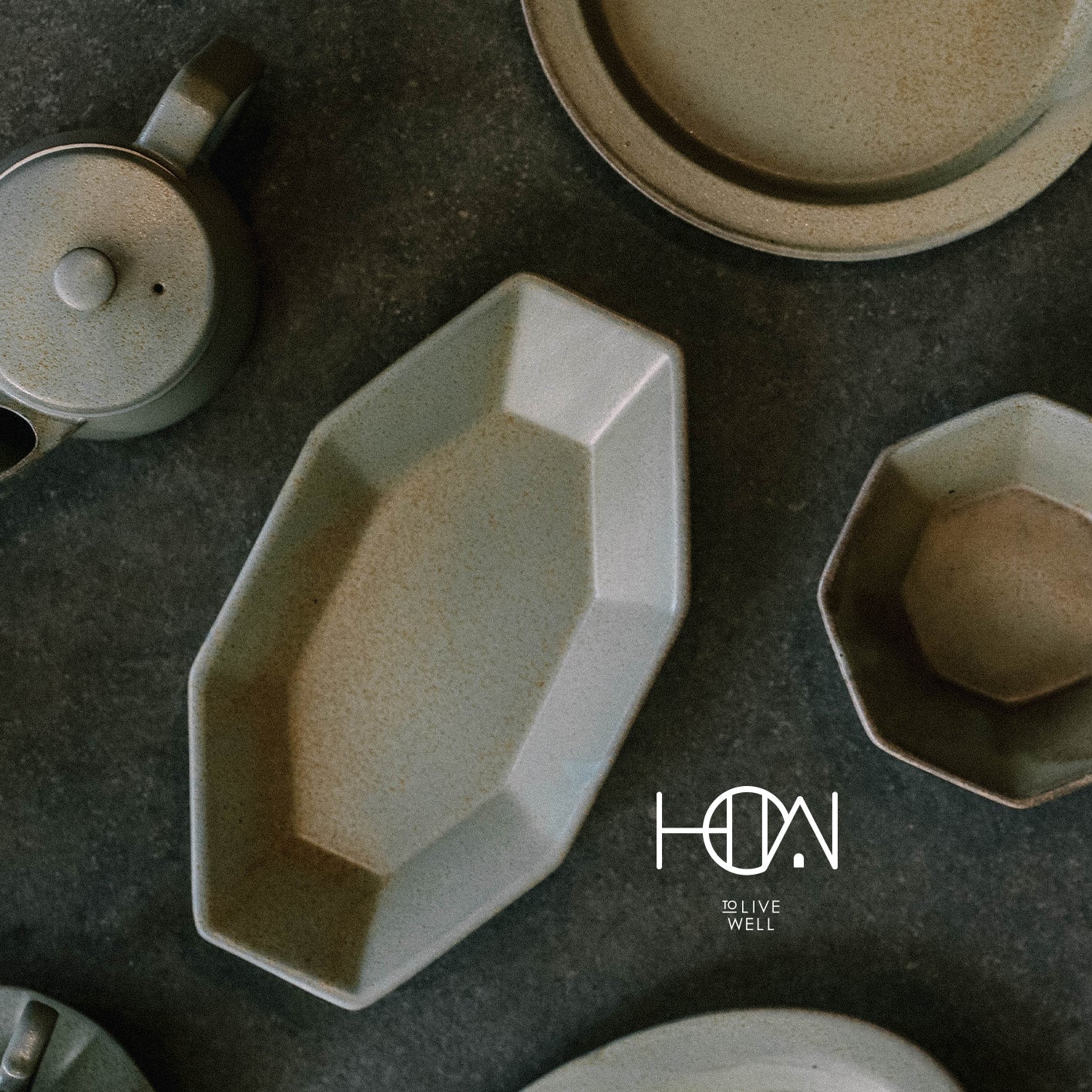 CHIPS | ANCIENT POTTERY GRAY | PLATE L