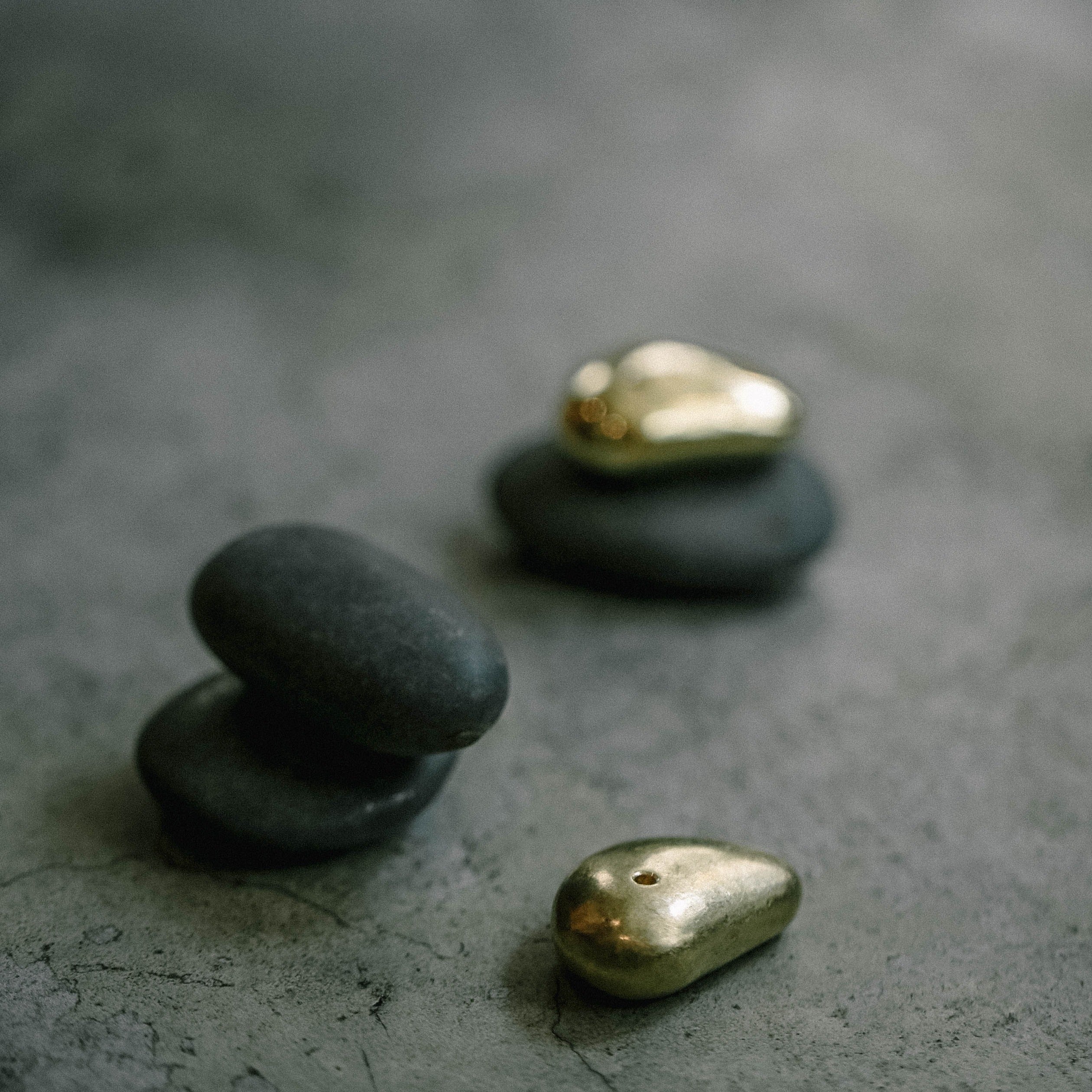 haec | Incense sculpture 001 gloss