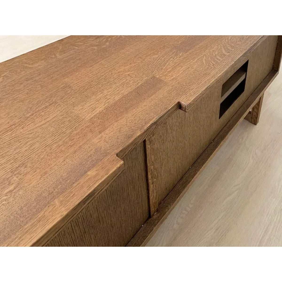 WHISKY OAK TV BOARD