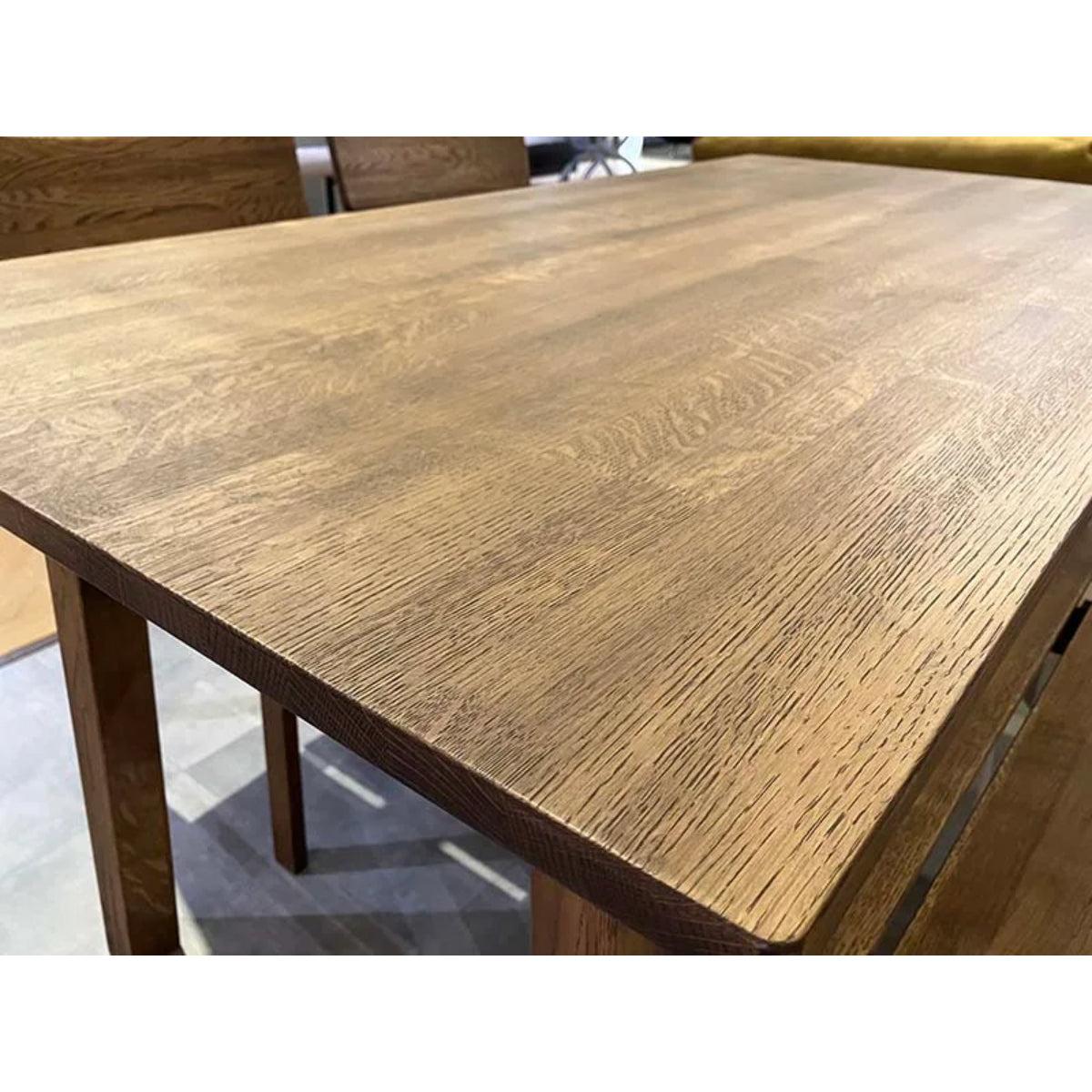 WHISKY OAK DINING TABLE