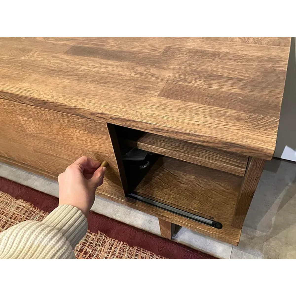 WHISKY OAK TV BOARD