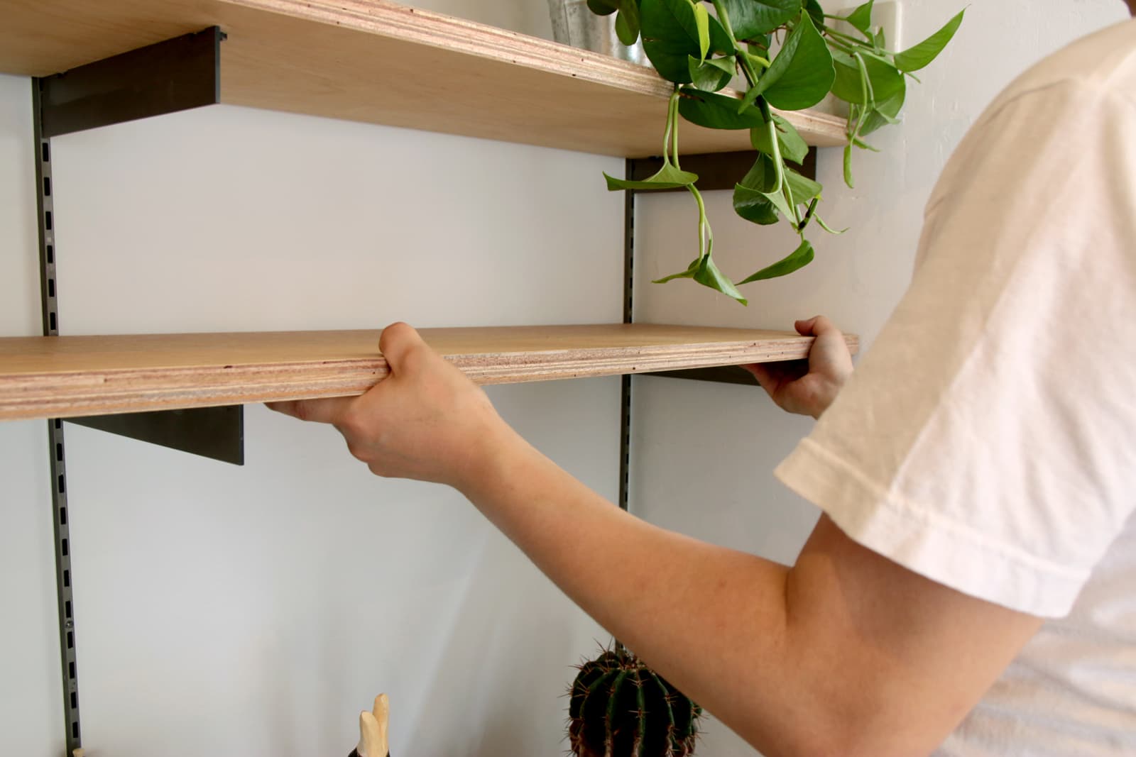 toolbox | Wall Display Parts Rail - Single