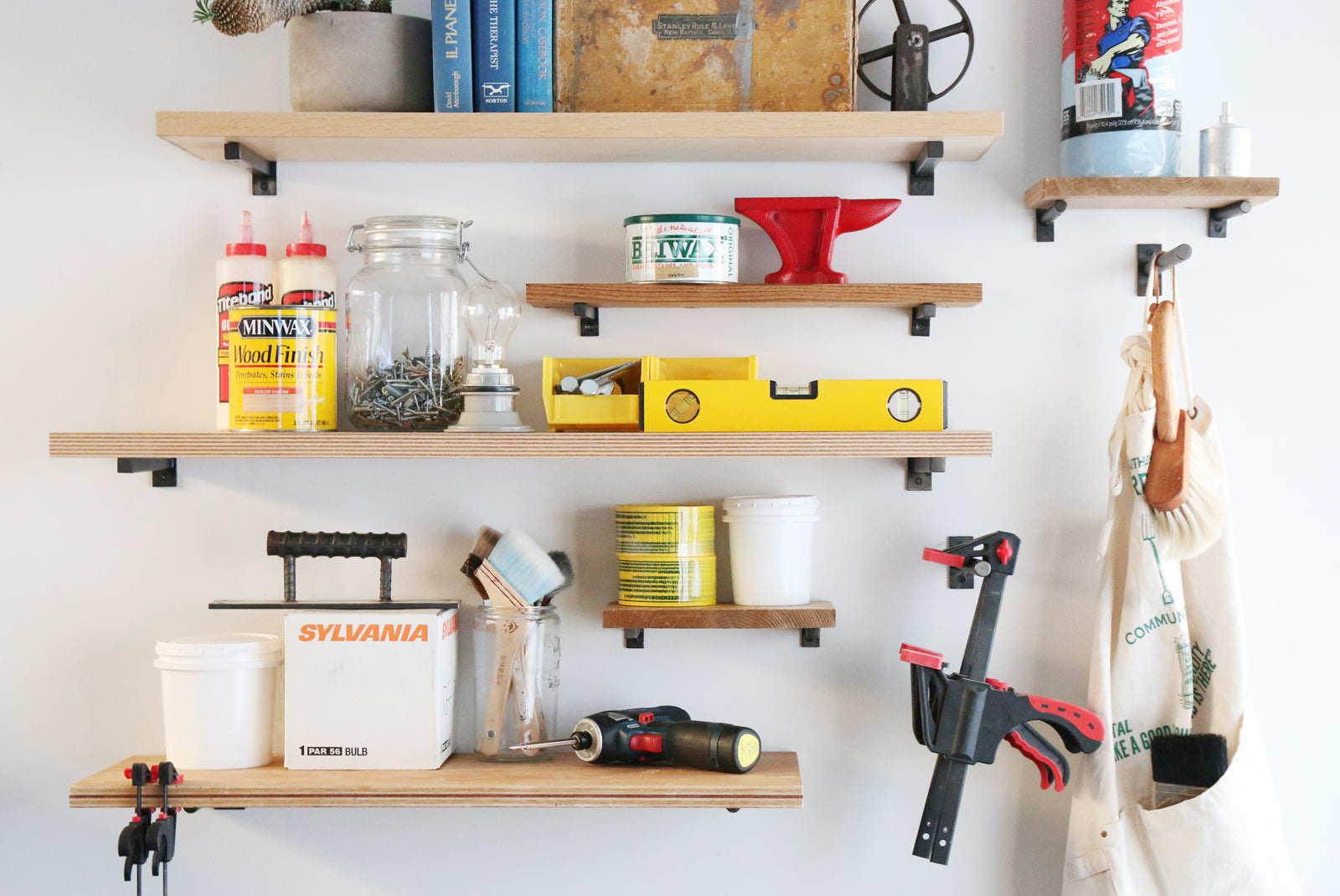 toolbox | Shelf Bracket - Square