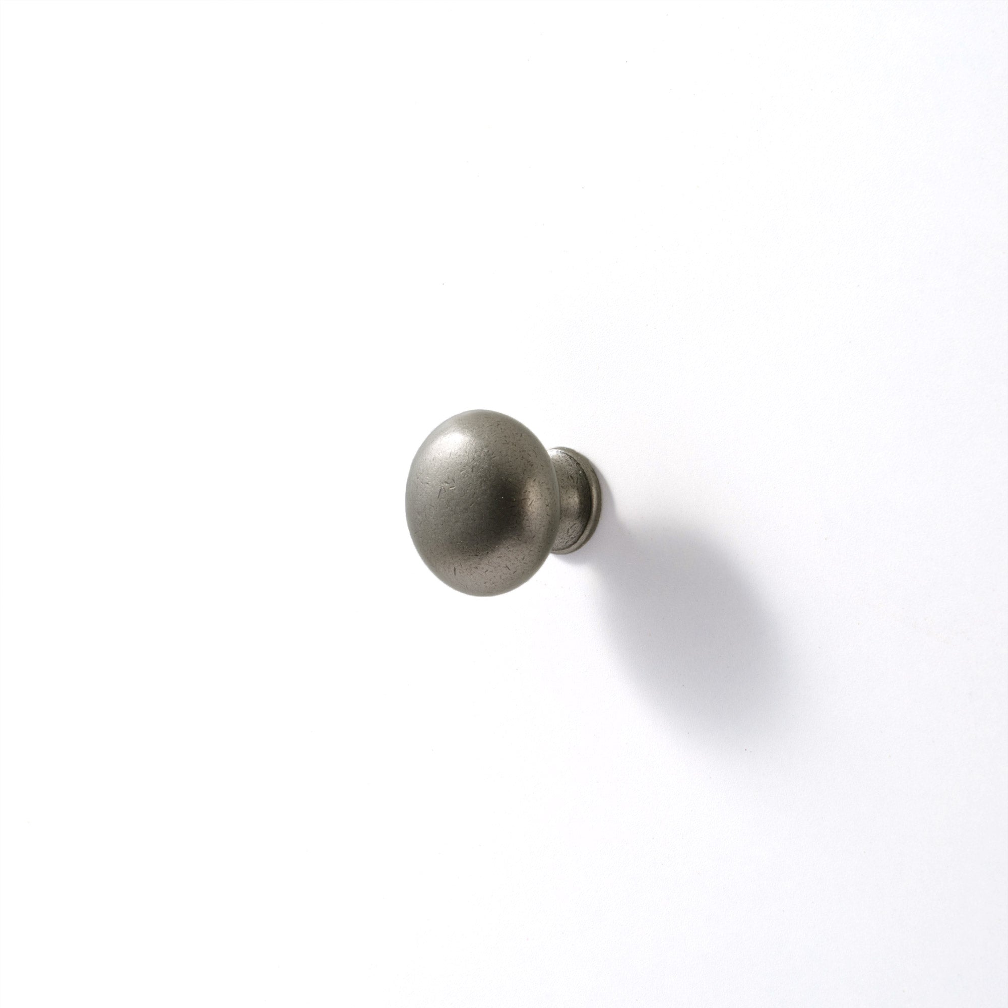 toolbox | Cast Iron Kitchen Handle - Round Ball Knob 30