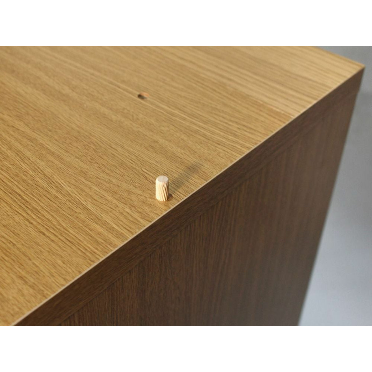 CADEAL Book Case / Open
