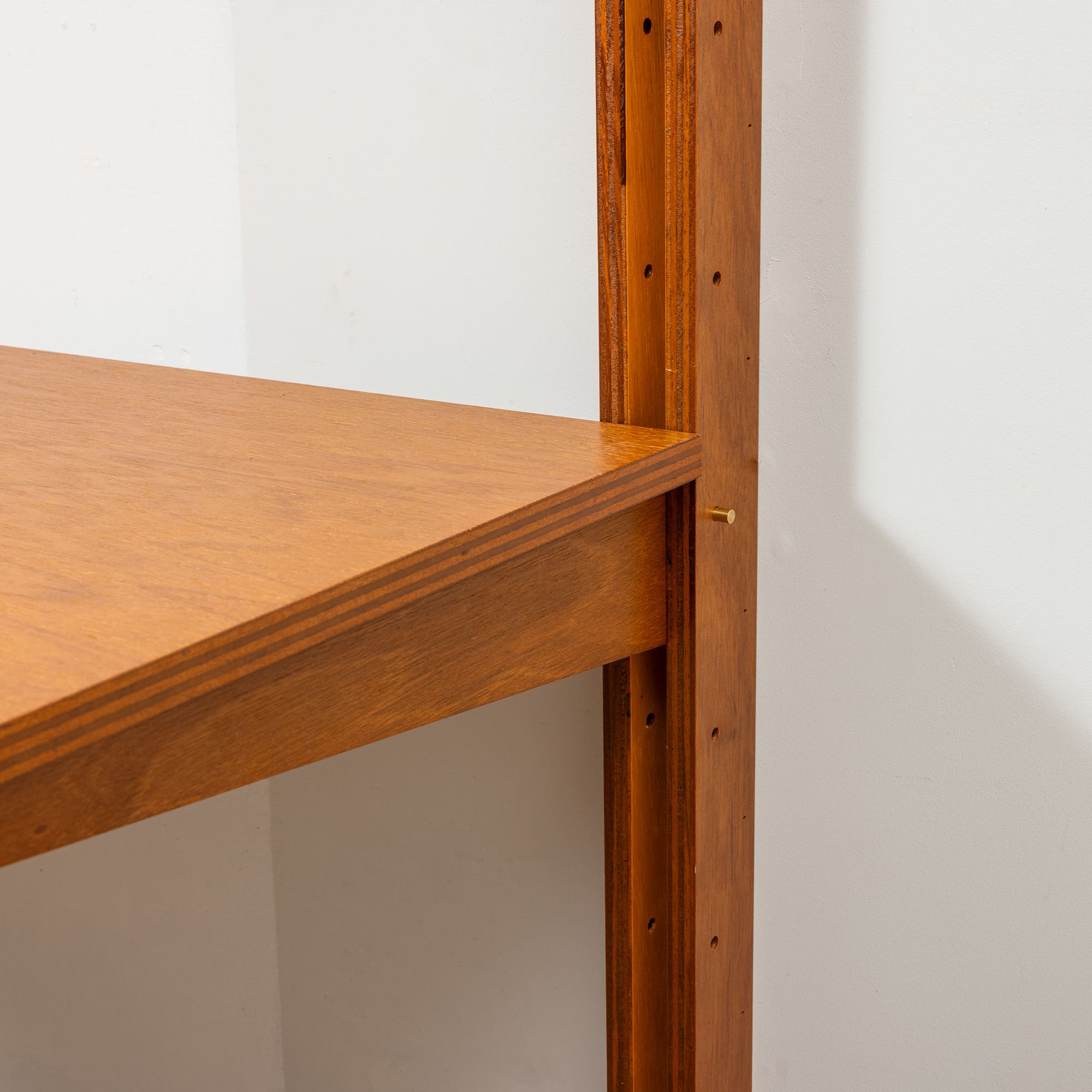 toolbox | Wooden Shelving Desk Top with Melamine Finish
