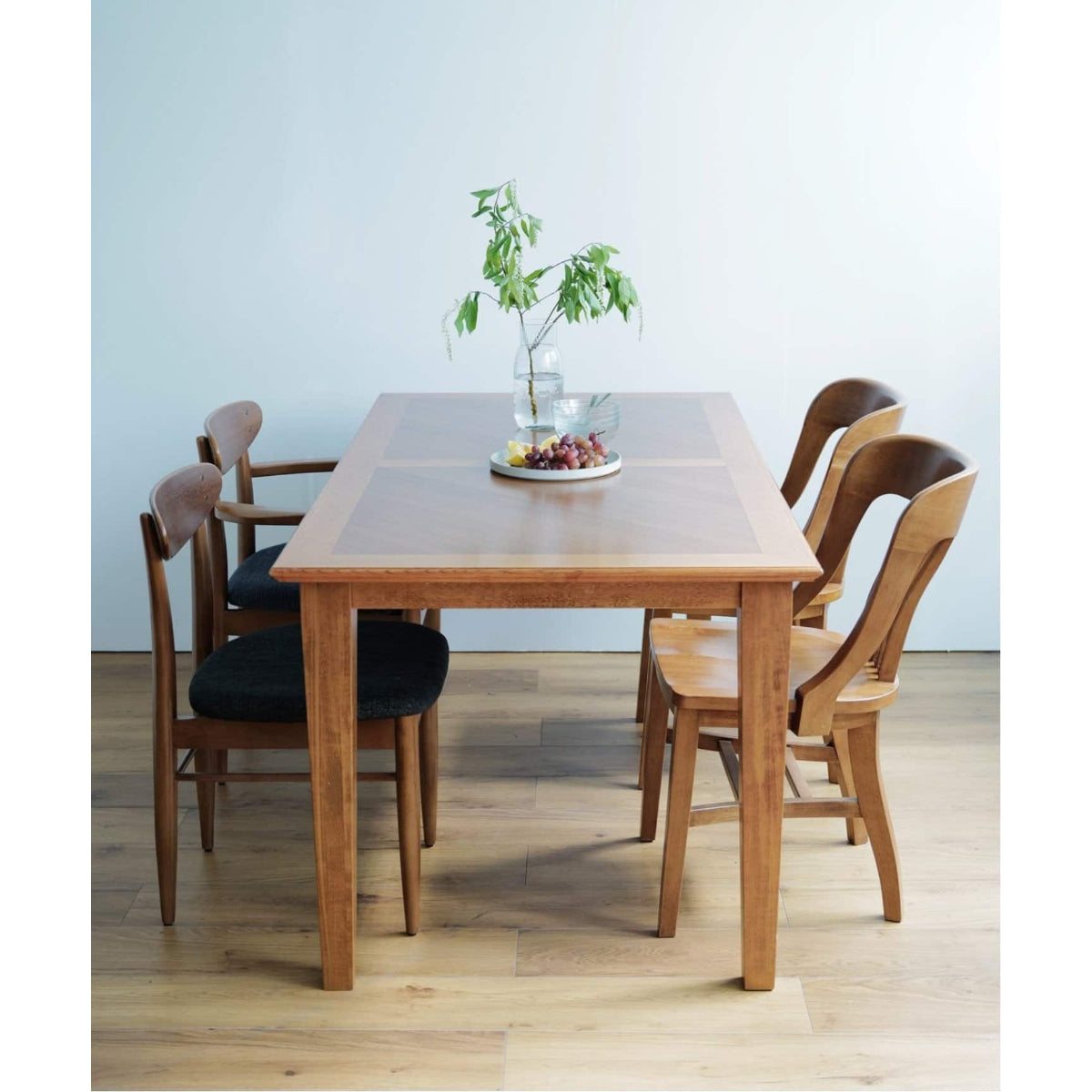 WARNER DINING TABLE ( HERRINGBONE / STANDARD )