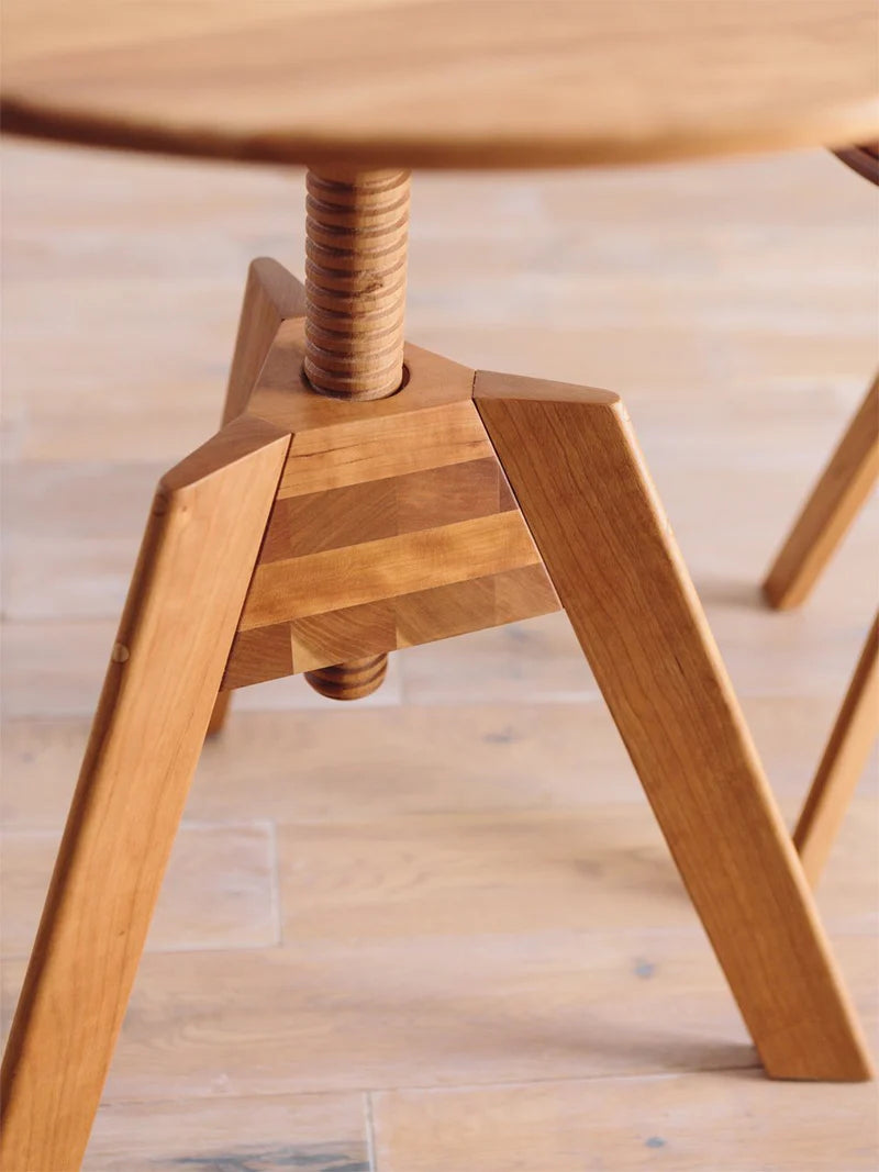 LUME TABLE