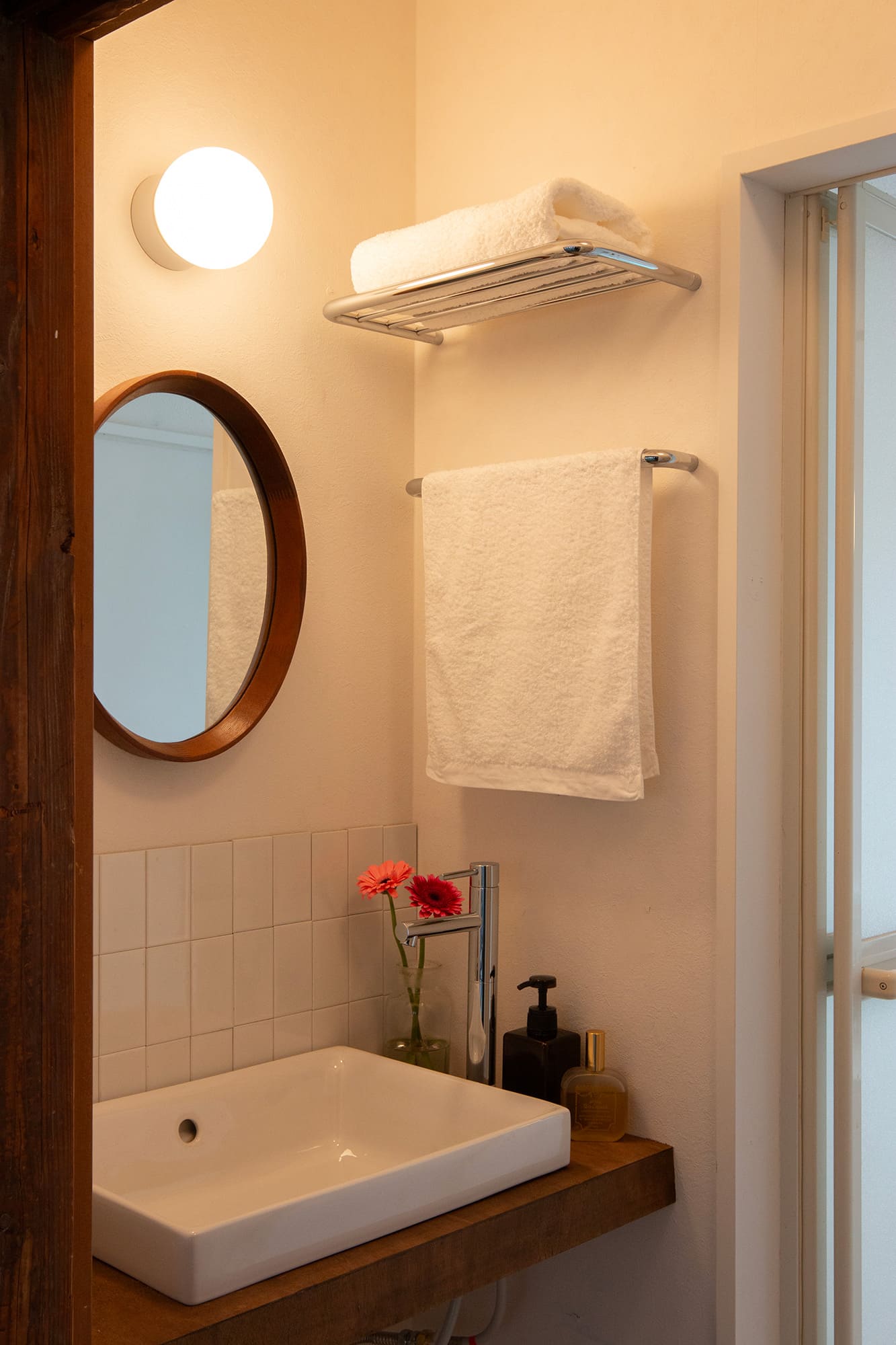 toolbox | Hotel Hardware Towel Shelf
