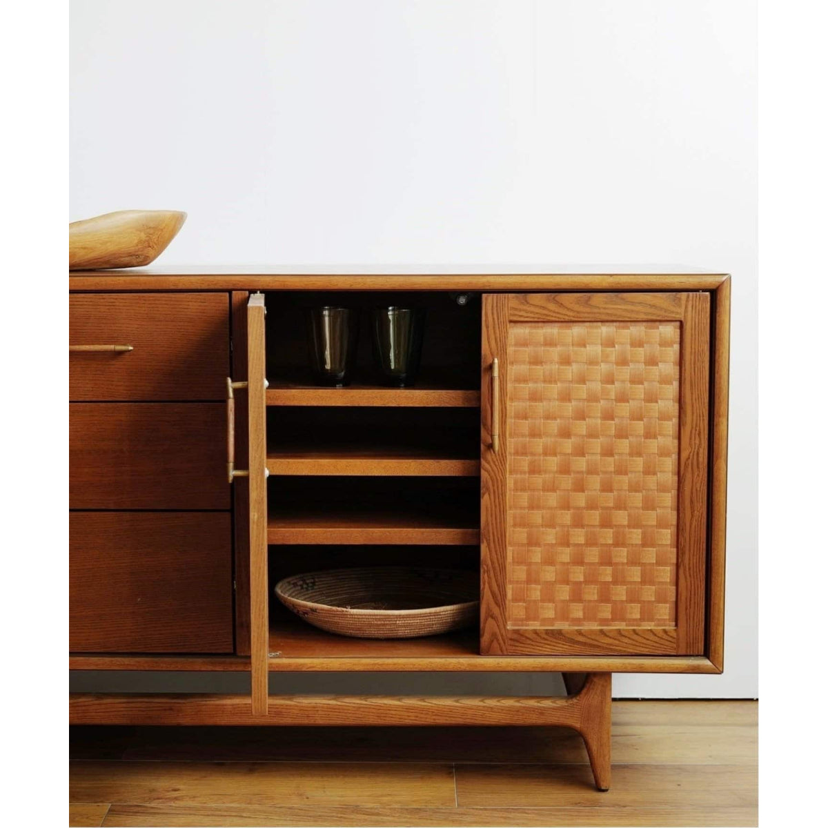 BROOKS SIDEBOARD