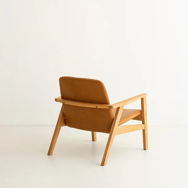 ANN  LOUNGE CHAIR OAK