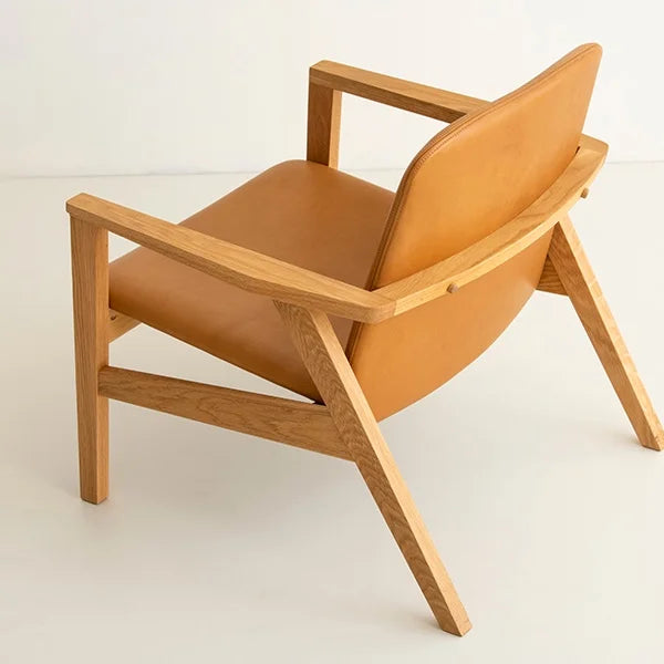 ANN  LOUNGE CHAIR OAK