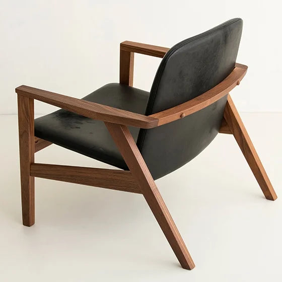 ANN  LOUNGE CHAIR WALNUT