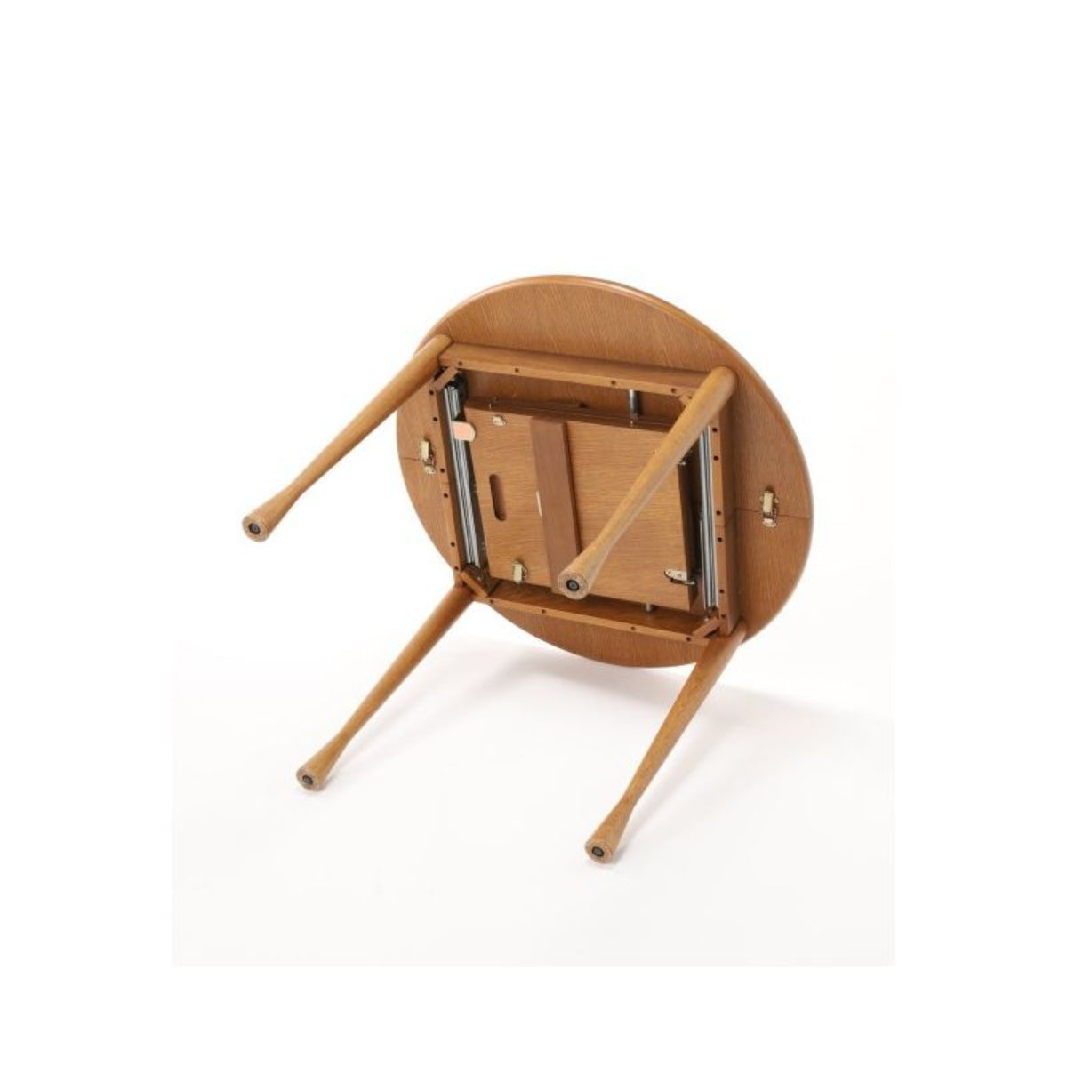 AROS ROUND TABLE