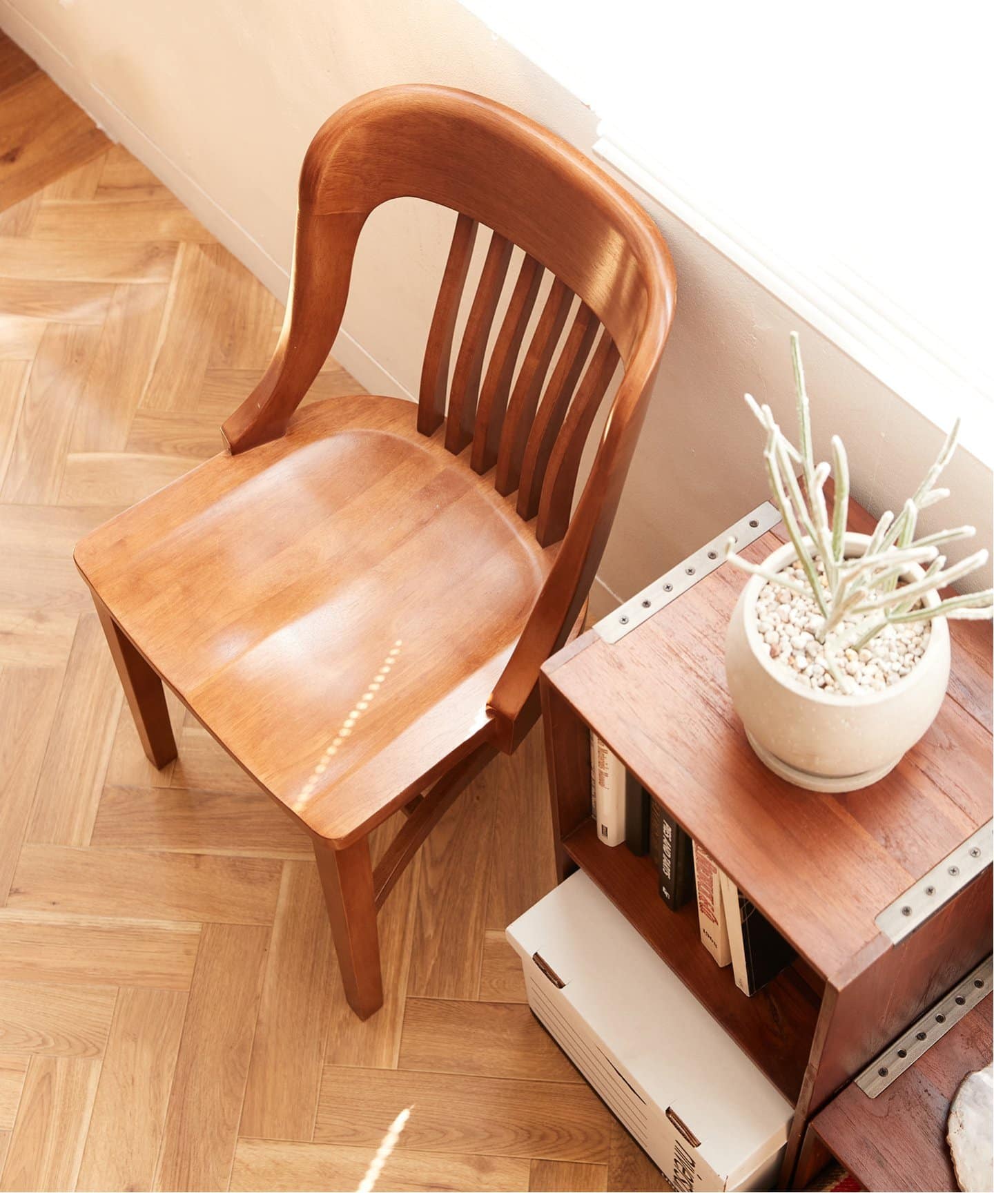 BANK CHAIR