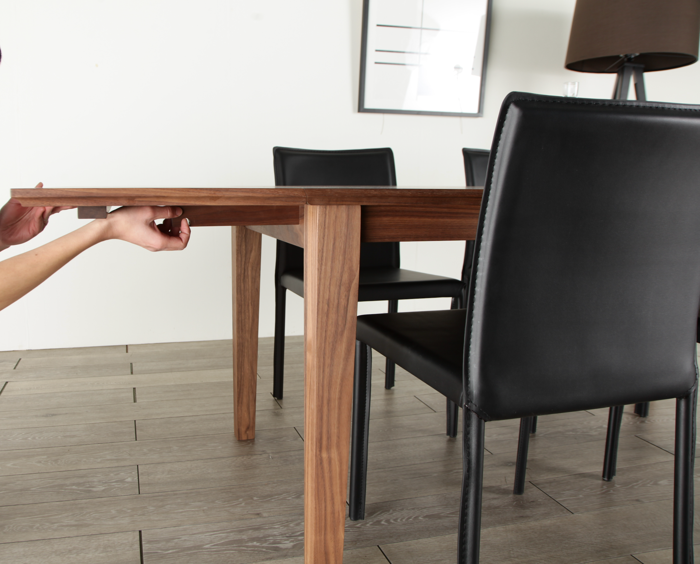BIRDY DINING TABLE ( EXTENSION TABLE)