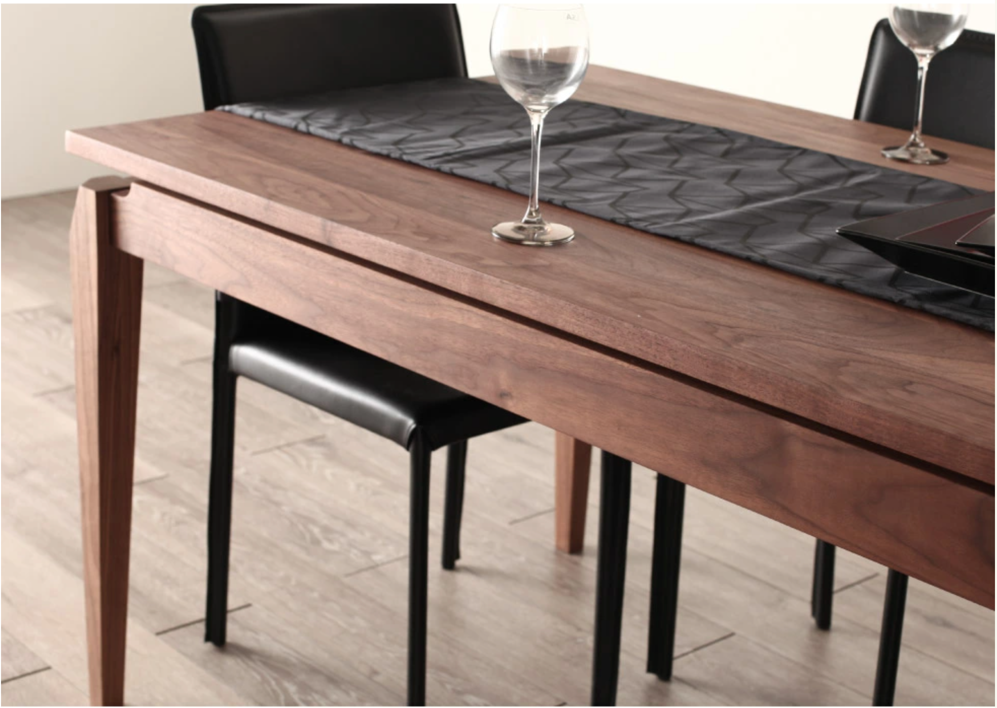 BLUE NOTE DINING TABLE (D800)