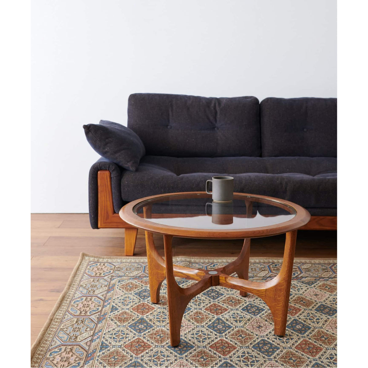SILHOUETTE CENTER TABLE