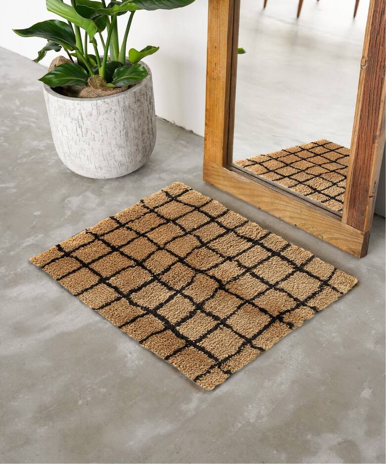 GRID RUG / CAMEL