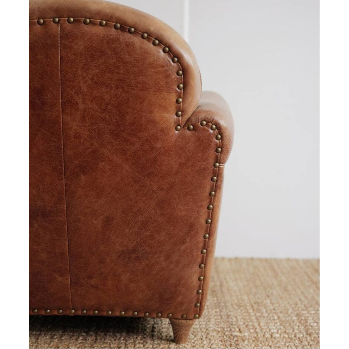 OAKS CLUB CHAIR (CRACK / SMOOTH)