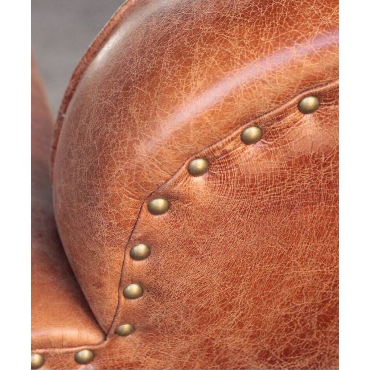 OAKS CLUB CHAIR (CRACK / SMOOTH)