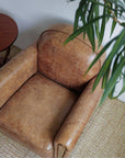 OAKS CLUB CHAIR (CRACK / SMOOTH)