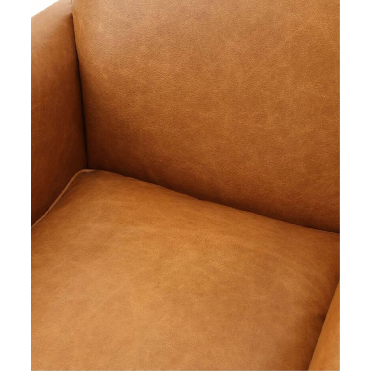 OAKS CLUB CHAIR (CRACK / SMOOTH)