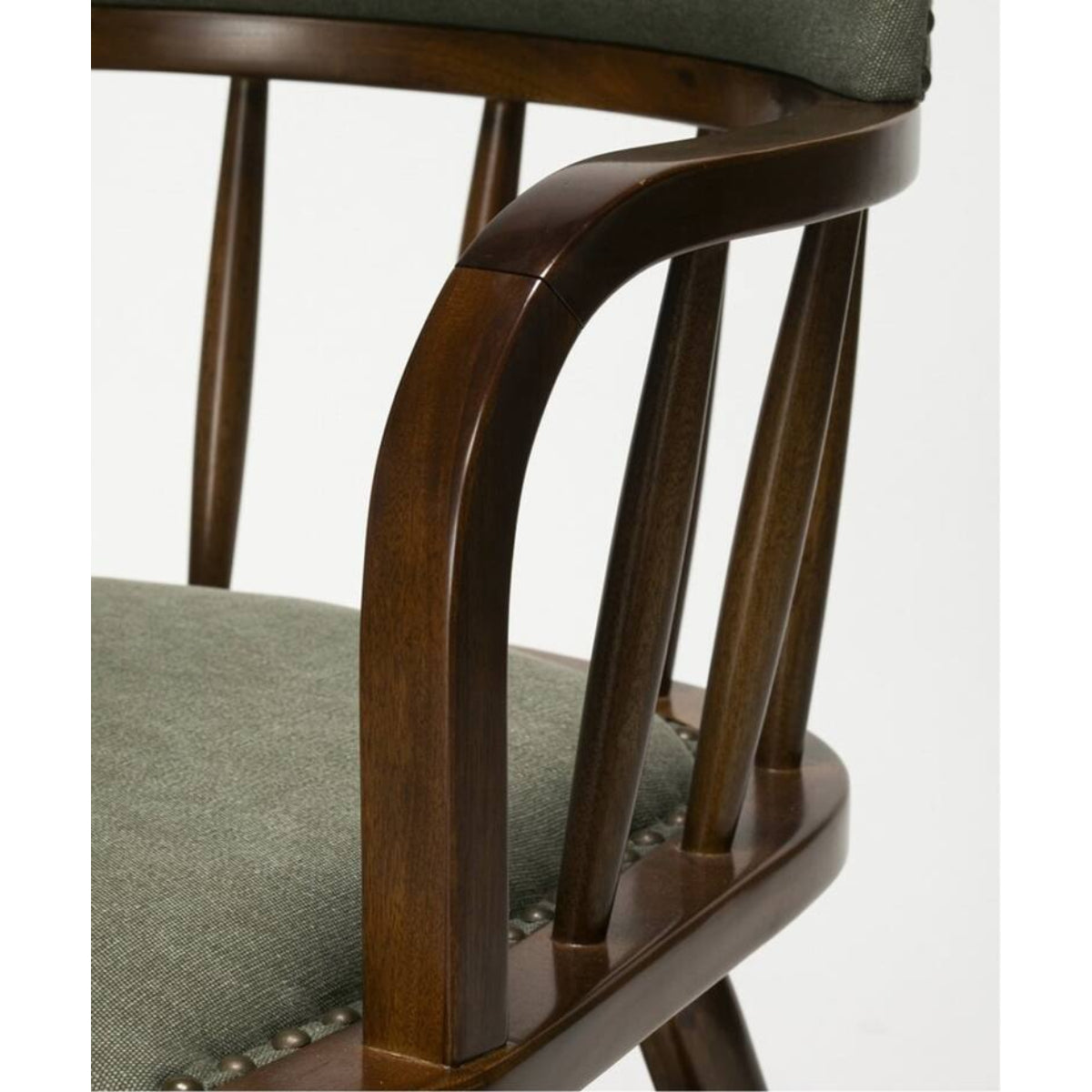 OAKS ARM CHAIR